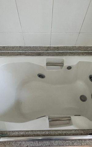 Apartamento à venda com 168m², 3 quartos e 3 vagasBanheiro da Suíte