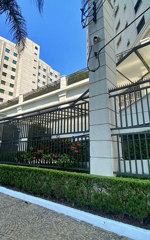 Apartamento à venda com 168m², 3 quartos e 3 vagasFachada
