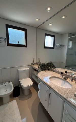 Apartamento à venda com 168m², 3 quartos e 3 vagasBanheiro da Suíte