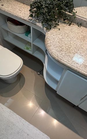 Apartamento à venda com 168m², 3 quartos e 3 vagasBanheiro da Suíte