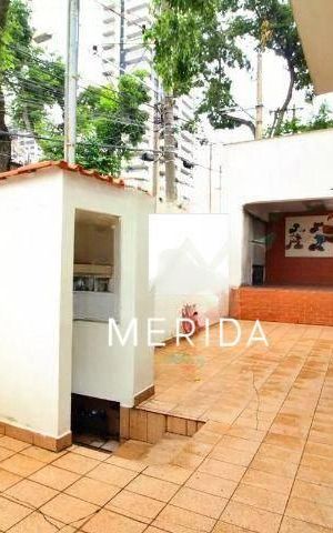 Casa à venda com 200m², 2 quartos e 2 vagas