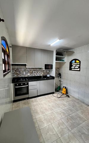 Casa para alugar com 200m², 3 quartos e 3 vagas Casa para alugar com 200m², 3 quartos e 3 vagasCozinha