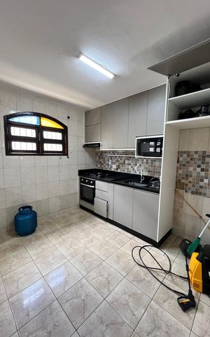 Casa para alugar com 200m², 3 quartos e 3 vagas Casa para alugar com 200m², 3 quartos e 3 vagasCozinha