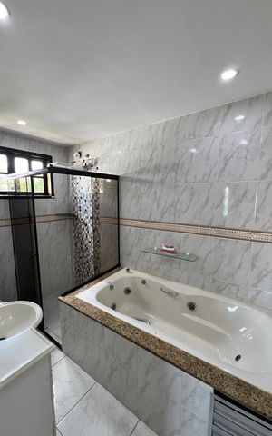 Casa para alugar com 200m², 3 quartos e 3 vagas