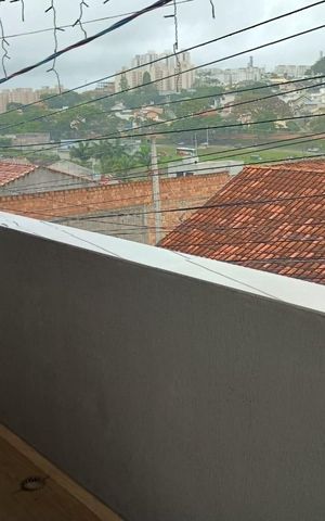 Casa para alugar com 164m², 3 quartos e 1 vaga Casa para alugar com 164m², 3 quartos e 1 vagaVaranda