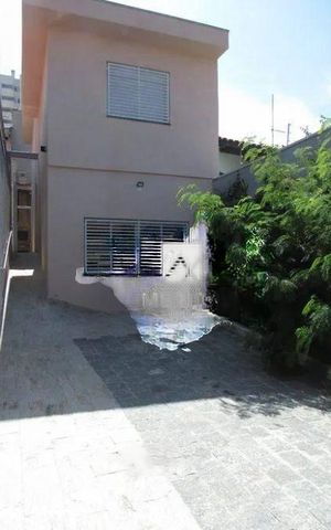 Casa à venda com 108m², 2 quartos e 2 vagas