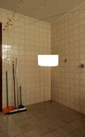 Casa à venda com 311m², 4 quartos e 5 vagas