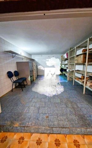 Casa à venda com 261m², 3 quartos e 2 vagas