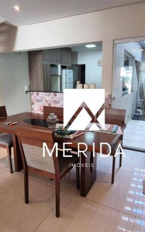 Casa à venda com 145m², 3 quartos e 4 vagas