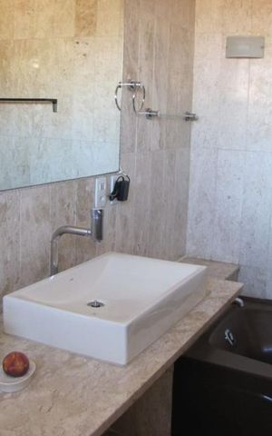 Casa à venda com 295m², 4 quartos e 4 vagas