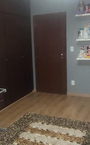 Casa à venda com 295m², 4 quartos e 4 vagas