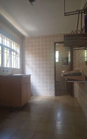 Casa à venda com 300m², 3 quartos e 5 vagas
