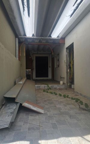 Casa à venda com 300m², 3 quartos e 5 vagas