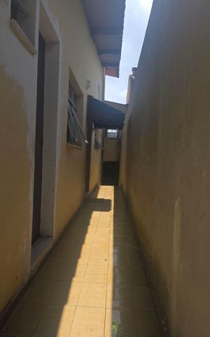 Casa à venda com 300m², 3 quartos e 5 vagas