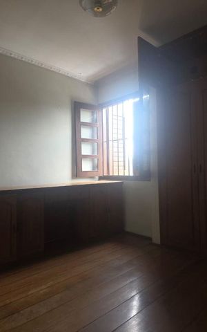 Casa à venda com 300m², 3 quartos e 5 vagas