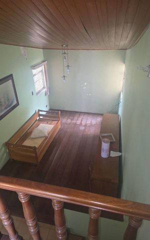 Casa à venda com 300m², 3 quartos e 5 vagas