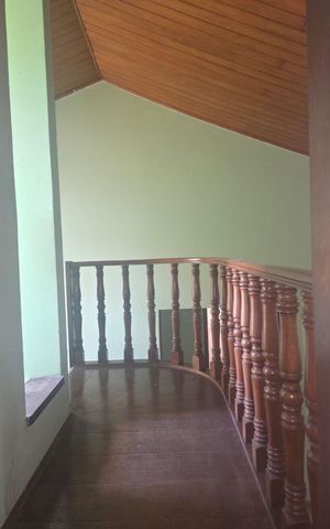 Casa à venda com 300m², 3 quartos e 5 vagas