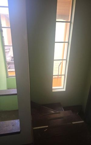 Casa à venda com 300m², 3 quartos e 5 vagas