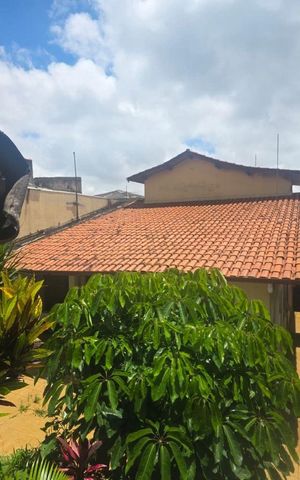 Casa à venda com 300m², 3 quartos e 5 vagas