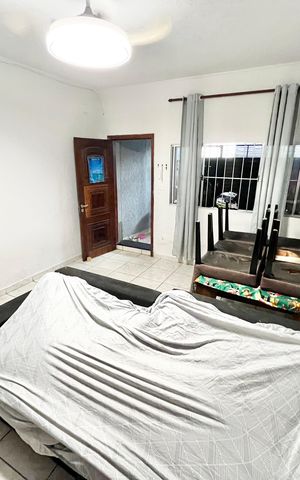 Casa para alugar com 240m², 3 quartos e 1 vaga Casa para alugar com 240m², 3 quartos e 1 vagaSala