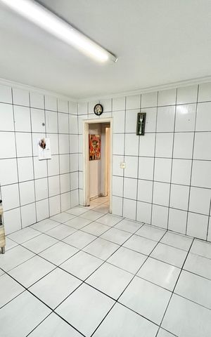 Casa para alugar com 240m², 3 quartos e 1 vaga Casa para alugar com 240m², 3 quartos e 1 vagaCozinha