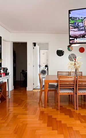 Apartamento à venda com 107m², 3 quartos e 2 vagas Apartamento à venda com 107m², 3 quartos e 2 vagasSala