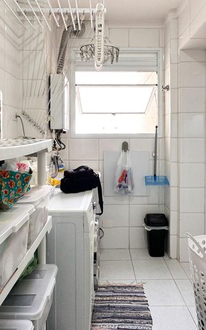 Apartamento à venda com 107m², 3 quartos e 2 vagas Apartamento à venda com 107m², 3 quartos e 2 vagasÁrea de Serviço