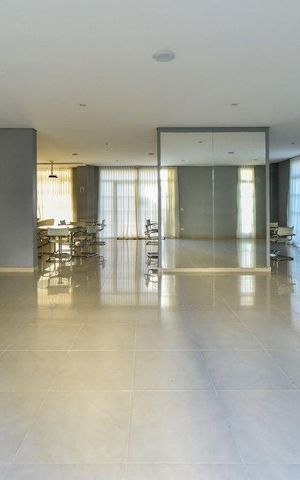 Apartamento à venda com 107m², 3 quartos e 2 vagas Apartamento à venda com 107m², 3 quartos e 2 vagasÁrea comum - Hall