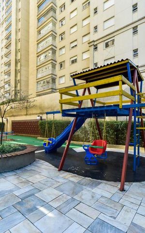 Apartamento à venda com 107m², 3 quartos e 2 vagas Apartamento à venda com 107m², 3 quartos e 2 vagasÁrea comum - Playground