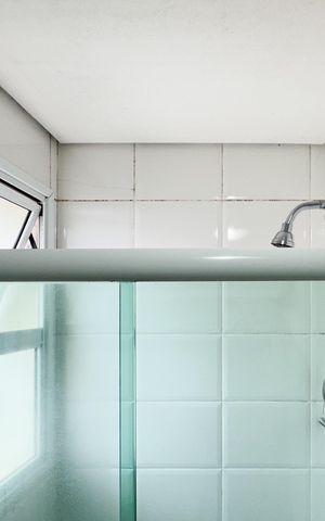 Apartamento à venda com 107m², 3 quartos e 2 vagas Apartamento à venda com 107m², 3 quartos e 2 vagasBanheiro da Suíte 2