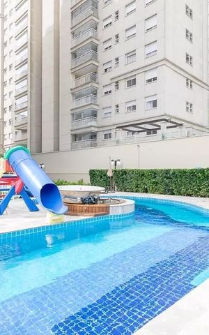 Apartamento à venda com 107m², 3 quartos e 2 vagas Apartamento à venda com 107m², 3 quartos e 2 vagasÁrea comum - Piscina