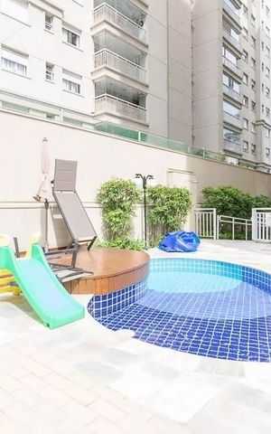 Apartamento à venda com 107m², 3 quartos e 2 vagas Apartamento à venda com 107m², 3 quartos e 2 vagasÁrea comum - Piscina