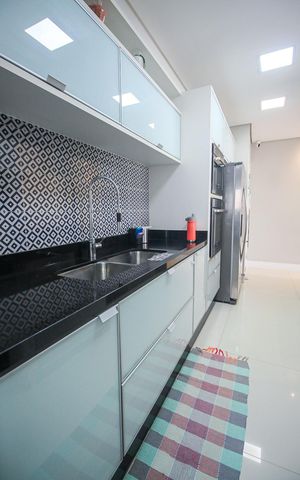 Apartamento à venda com 104m², 2 quartos e 2 vagasCozinha