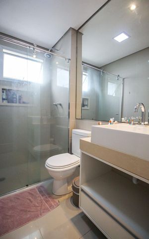 Apartamento à venda com 104m², 2 quartos e 2 vagasBanheiro da Suíte 1