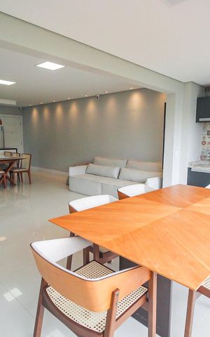 Apartamento à venda com 104m², 2 quartos e 2 vagasSala