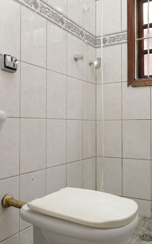 Casa para alugar com 150m², 4 quartos e 1 vagaBanheiro 1- Suíte