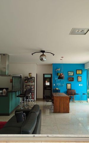 Casa de condomínio à venda com 400m², 4 quartos e 4 vagas Casa de condomínio à venda com 400m², 4 quartos e 4 vagasEspaço Gourmet