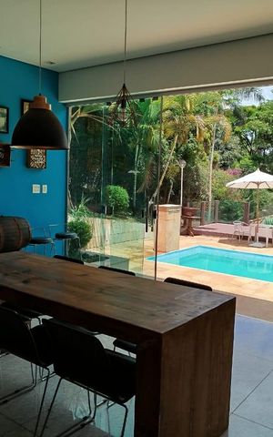 Casa de condomínio à venda com 400m², 4 quartos e 4 vagas Casa de condomínio à venda com 400m², 4 quartos e 4 vagasEspaço Gourmet