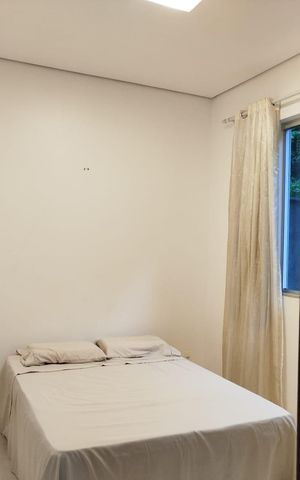 Casa de condomínio à venda com 400m², 4 quartos e 4 vagas Casa de condomínio à venda com 400m², 4 quartos e 4 vagasQuarto