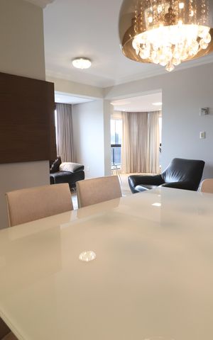 Apartamento à venda com 118m², 3 quartos e 2 vagasSala