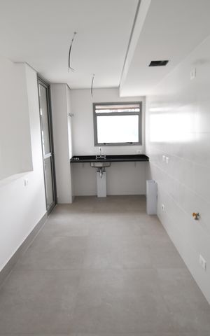Apartamento à venda com 139m², 3 quartos e 2 vagasCozinha