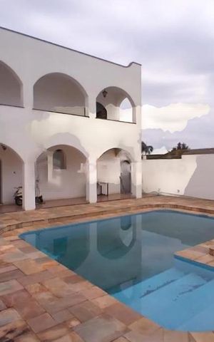 Casa à venda com 564m², 6 quartos e 13 vagas