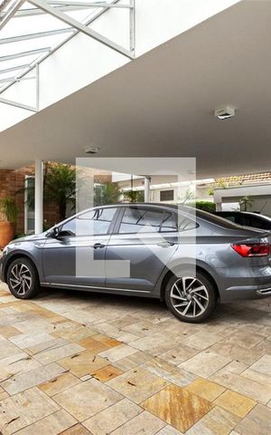Casa para alugar com 700m², 4 quartos e 3 vagas