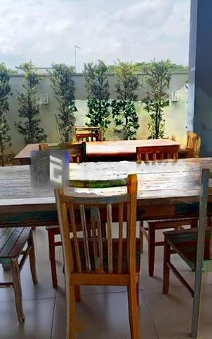Casa de condomínio à venda com 213m², 3 quartos e 2 vagas