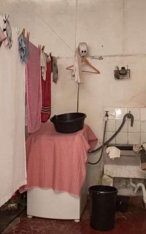 Casa à venda com 80m², 2 quartos e 1 vagaÁrea de Serviço