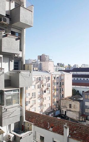 Apartamento à venda com 38m², 1 quarto e sem vagaCozinha + Área de Serviço Vista