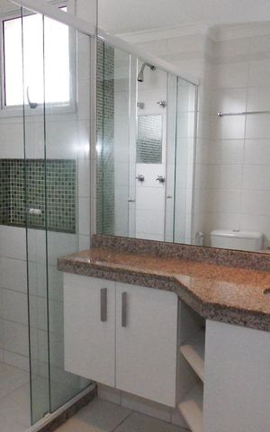 Apartamento à venda com 130m², 3 quartos e 2 vagas Apartamento à venda com 130m², 3 quartos e 2 vagasBanheiro