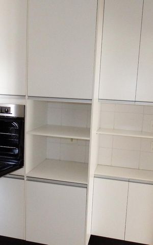 Apartamento à venda com 130m², 3 quartos e 2 vagas Apartamento à venda com 130m², 3 quartos e 2 vagasCozinha