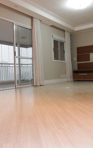 Apartamento à venda com 130m², 3 quartos e 2 vagas Apartamento à venda com 130m², 3 quartos e 2 vagasSala