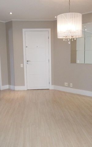 Apartamento à venda com 130m², 3 quartos e 2 vagas Apartamento à venda com 130m², 3 quartos e 2 vagasSala